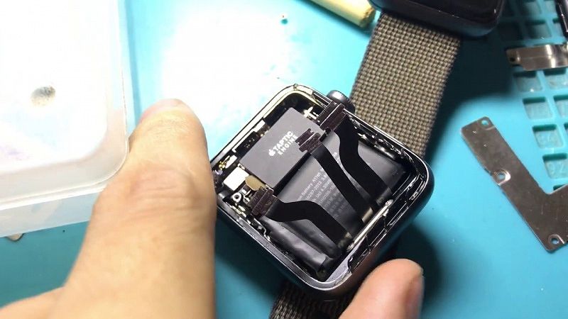 Apple Watch lỗi chấm than đỏ